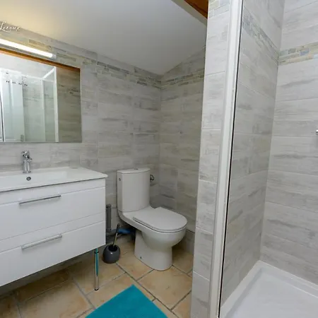 Agreable Et Moderne Centre Lejlighed
